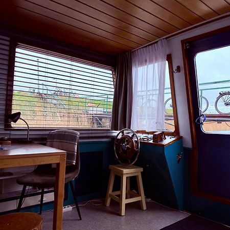 Floating B&B Amsterdam Exterior photo