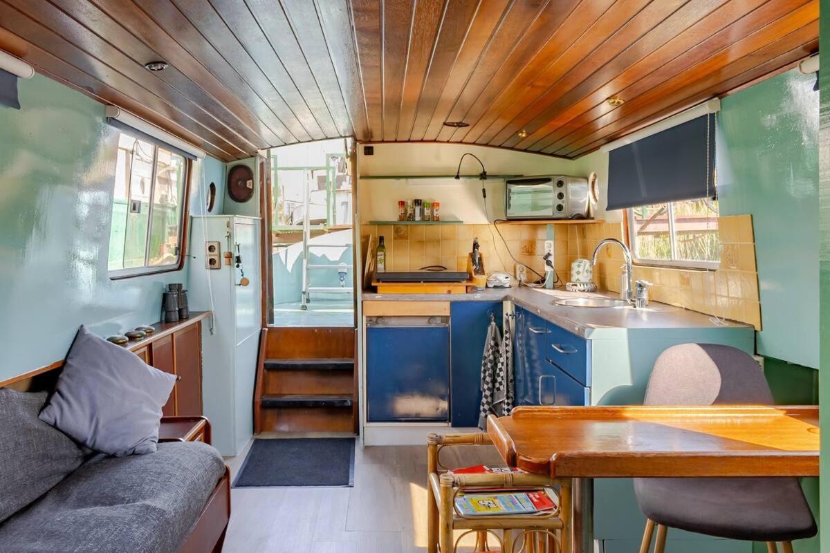 Floating B&B Amsterdam Exterior photo