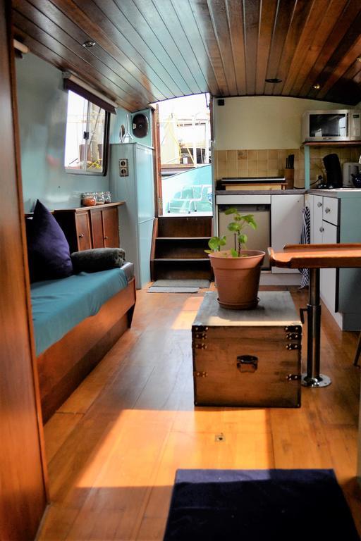 Floating B&B Amsterdam Exterior photo